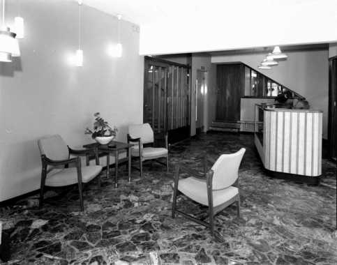 Resepsjonen Hotell Carlton i Lillestrøm 1964. Foto E. Rude