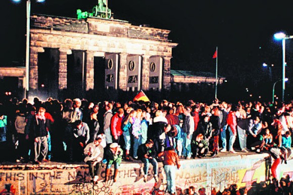 Mauerfall, DW-Bayern-Frankfurt-Main-Archiv